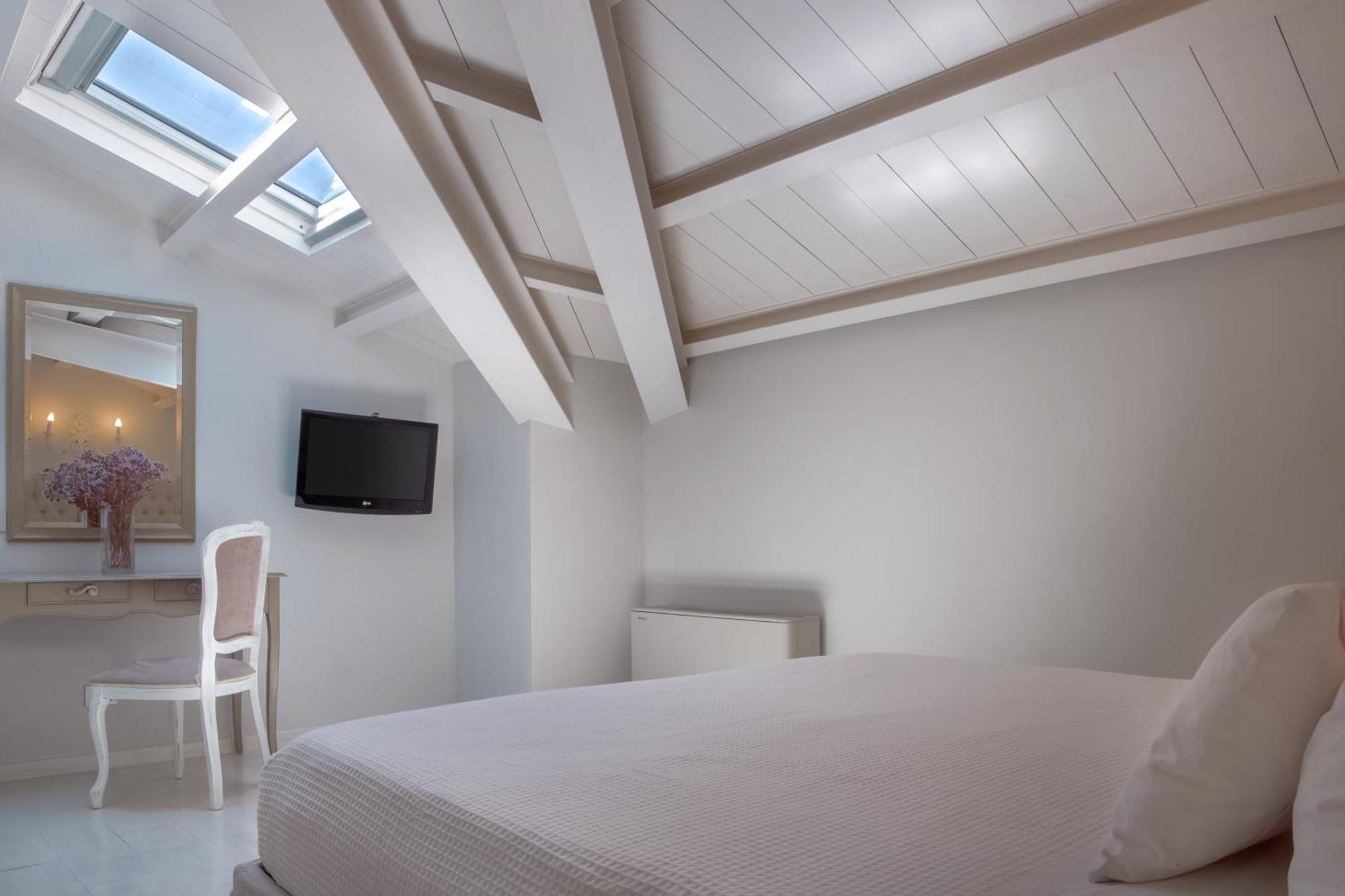 Micra Anglia Boutique Hotel & Spa Ándros Dış mekan fotoğraf