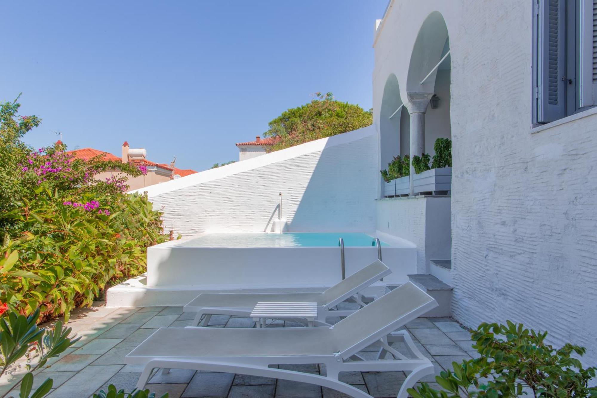 Micra Anglia Boutique Hotel & Spa Ándros Dış mekan fotoğraf